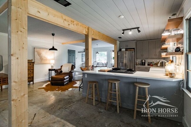 Building Photo - 130 Austin Dr