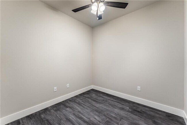 Building Photo - 2179 W Million Ln