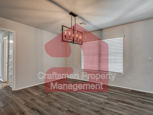 Building Photo - 2024 NW 45th St