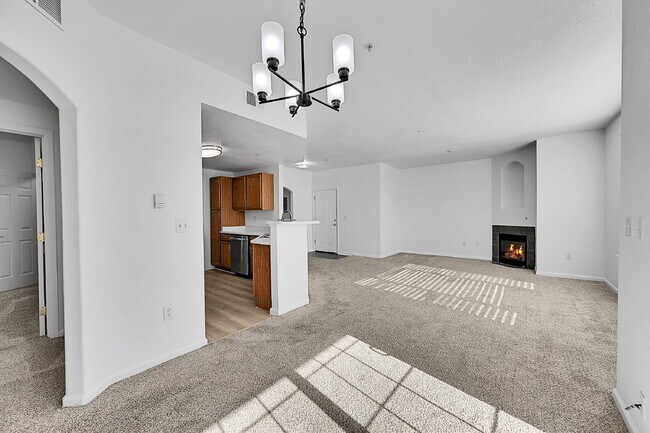 Building Photo - $1,900 - 2 Bed, 2 Bath Condo in Aurora with AC and In Unit Laundry!