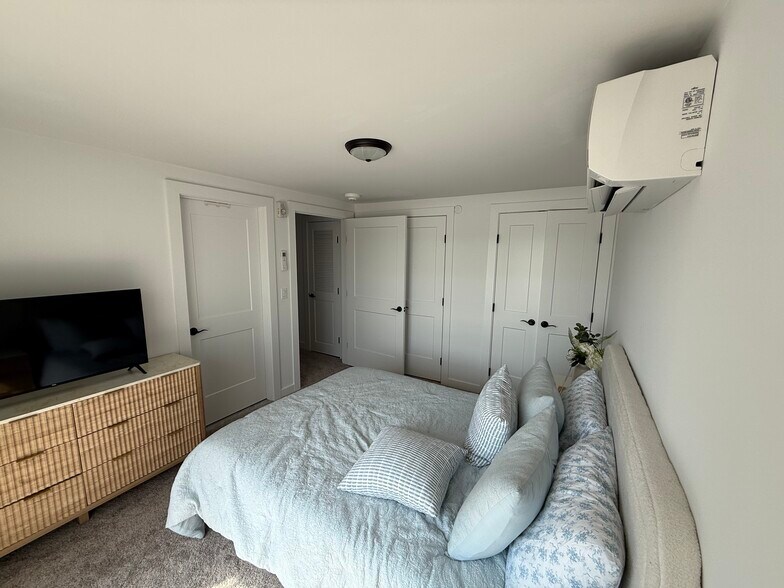 bedroom 2 - 68 Park Ave