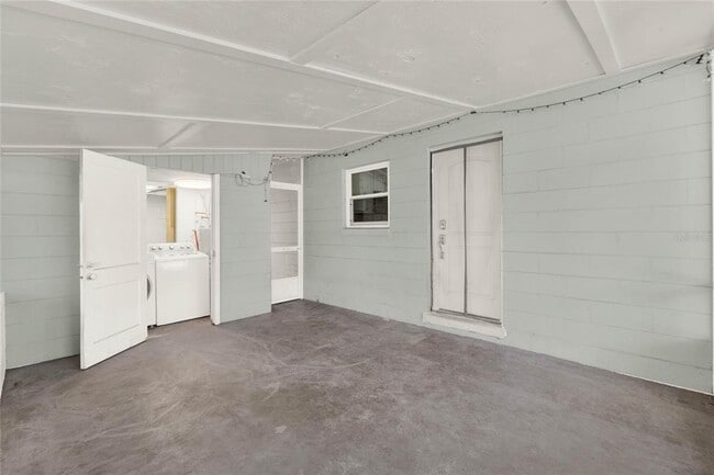 Building Photo - 1179 Seminole St