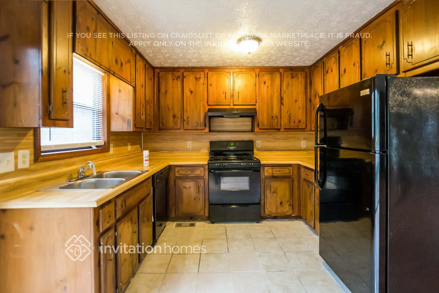 Building Photo - 1100 Spring Pl