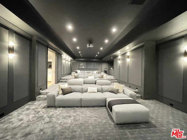 Building Photo - 12730 Hanover St