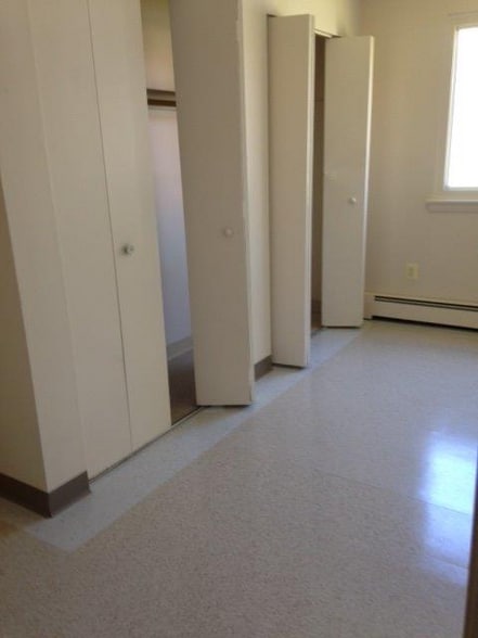 Building Photo - 121 Hillcrest Ave