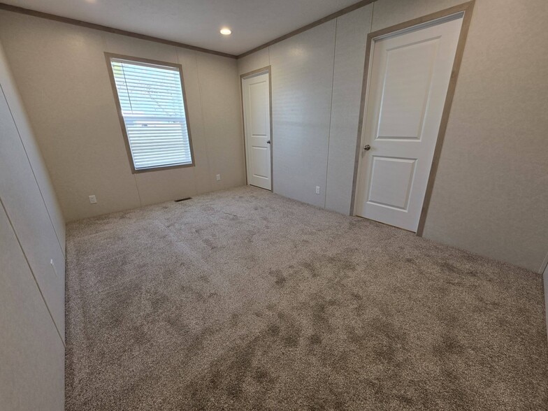 Building Photo - 3510 N 9th St