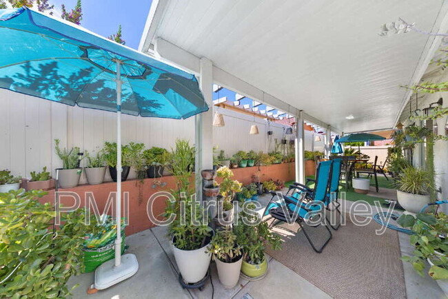 Building Photo - 754 Zaphiro Ct