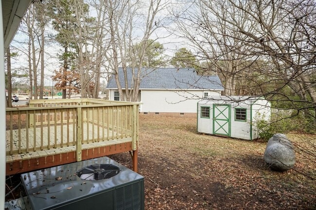 Building Photo - Great Corner Lot Home in Downtown Clayton