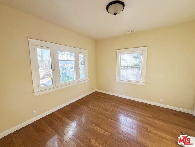 Building Photo - 103 N Chester Ave