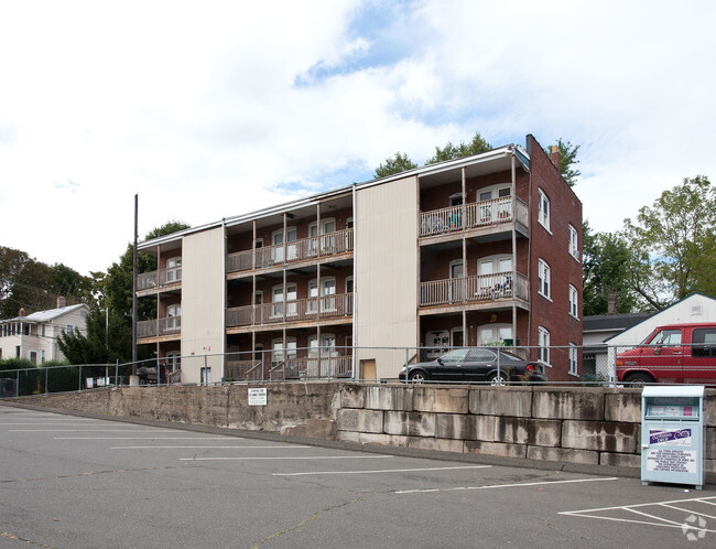 Building Photo - 75 Clark St