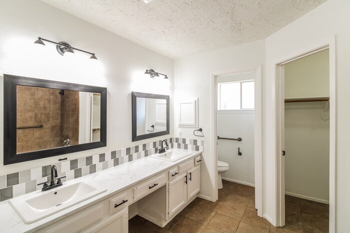 Building Photo - 22623 Blair Manor Ln