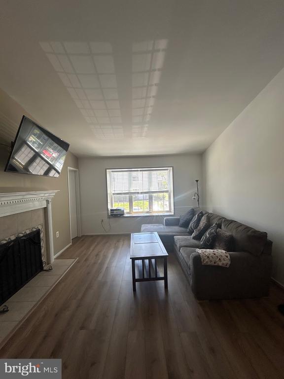 Building Photo - 7804 Harrowgate Cir