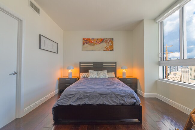 Building Photo - 90 SW 3rd St