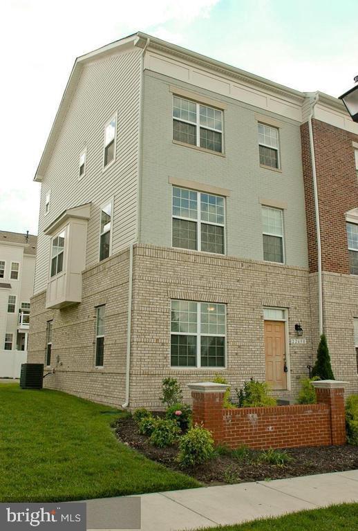 Building Photo - 22698 Parkland Farms Terrace