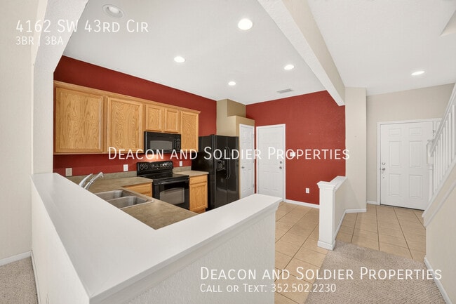 Building Photo - 4162 SW 43rd Cir