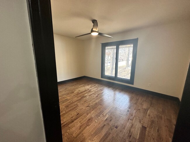 Building Photo - Newly Renovated, 3-Bed Home in South Tulsa