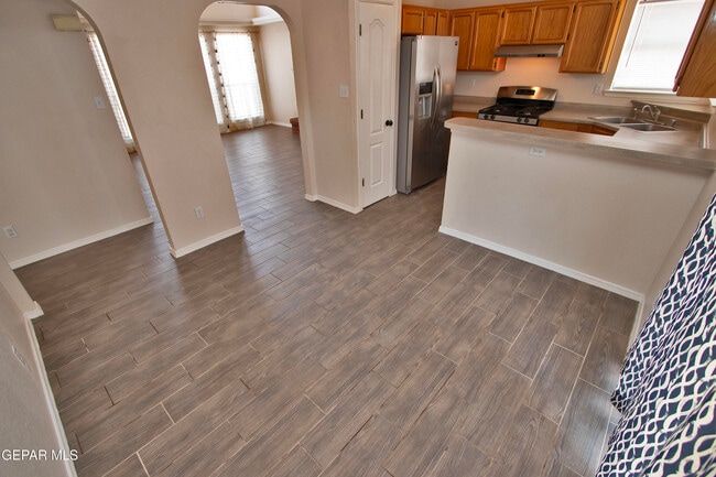 Building Photo - 11726 Stone Castle Dr