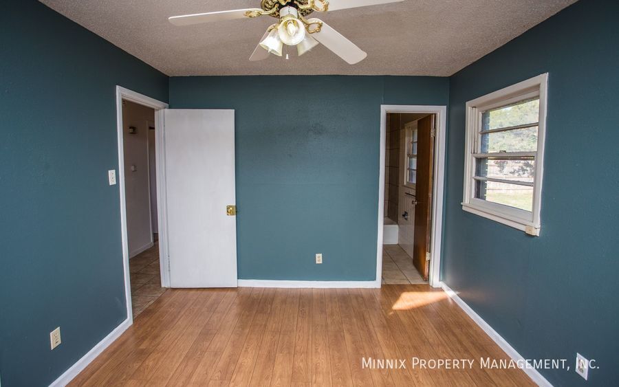 Building Photo - 5414 6th St