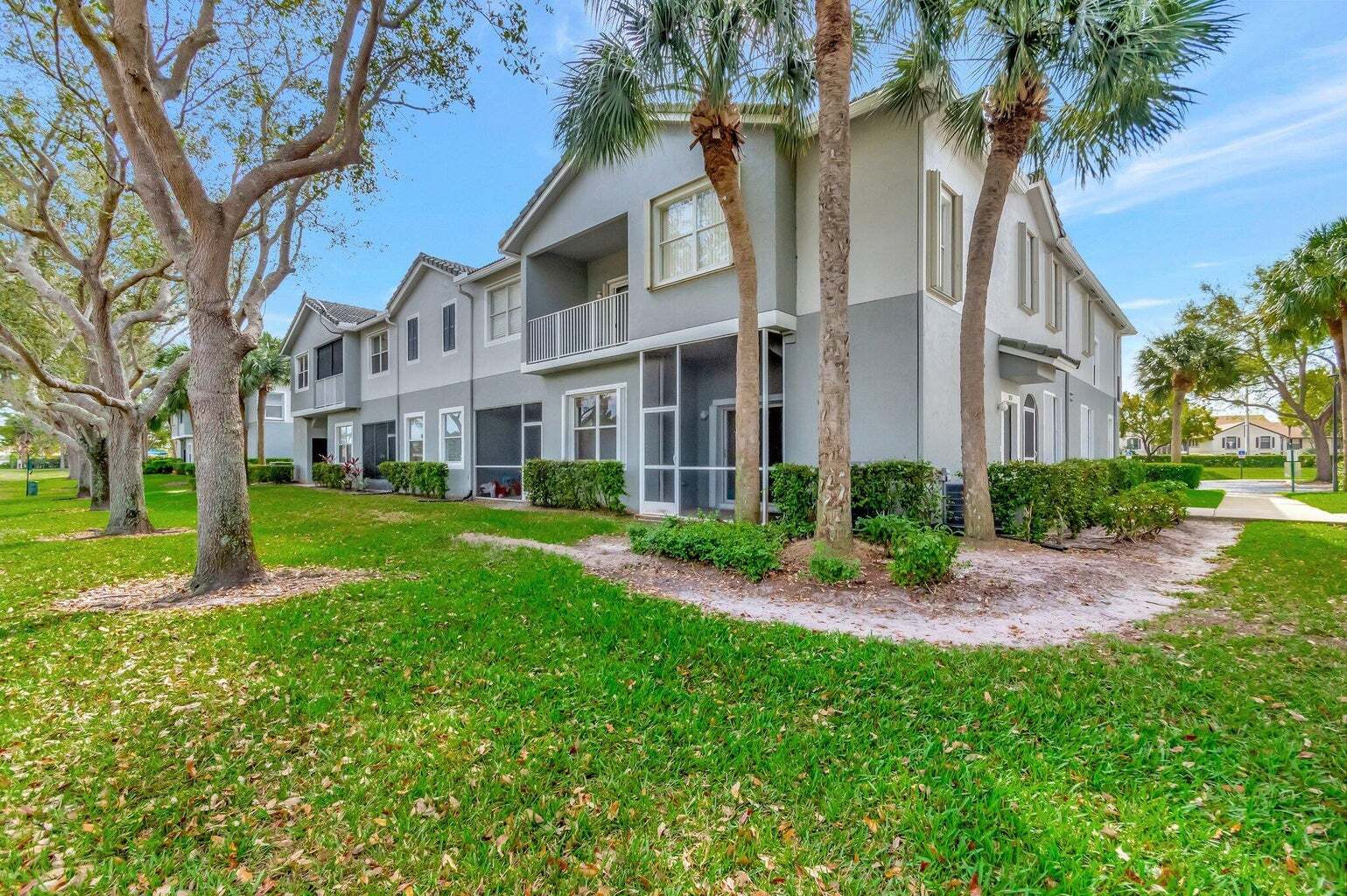 Building Photo - 3070 Grandiflora Dr