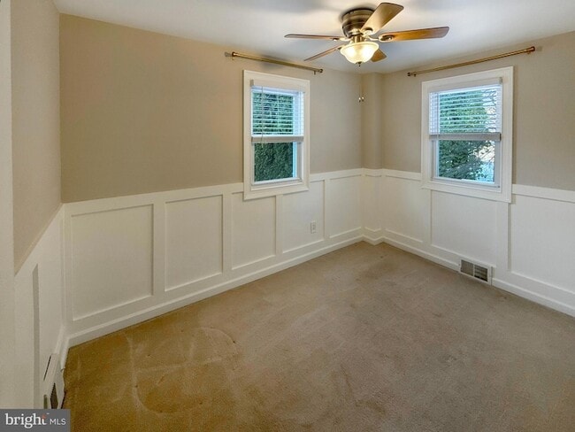 Building Photo - 133 N Line Rd