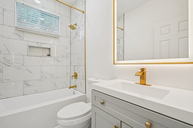 Building Photo - 2359 Beecher Rd SW