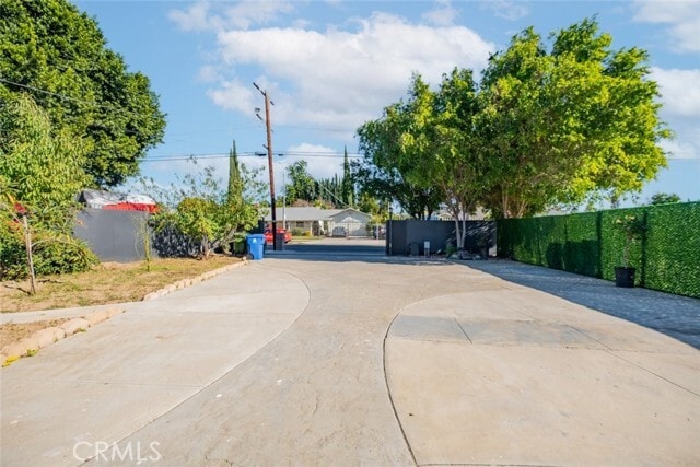 Building Photo - 8561 Orion Ave