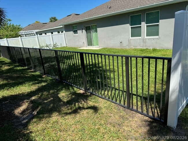 Building Photo - 3804 Lancove Way