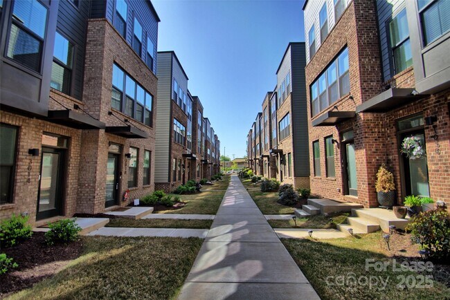 Building Photo - 3014 Terroir Ln