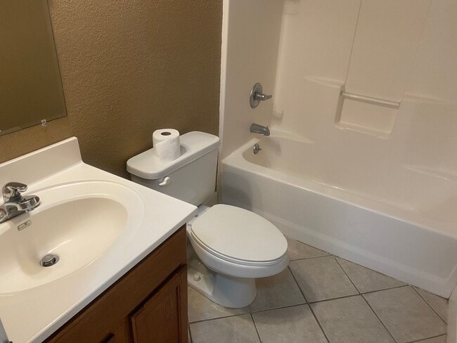 Building Photo - Italian Estates Property Management