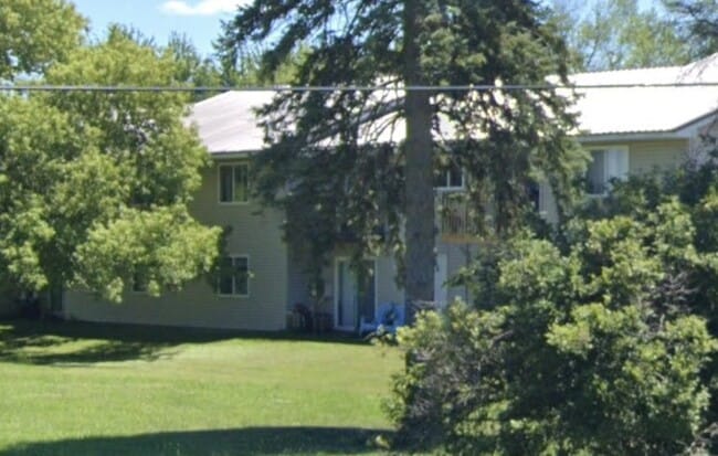 Building Photo - 4220 N Mission Rd