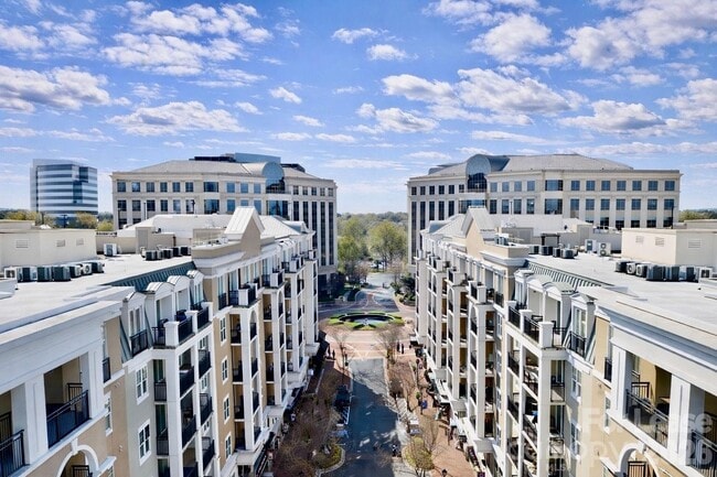 Building Photo - 4620 Piedmont Row Dr