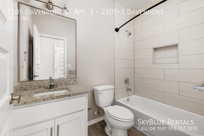 Building Photo - 2105 Davenport St