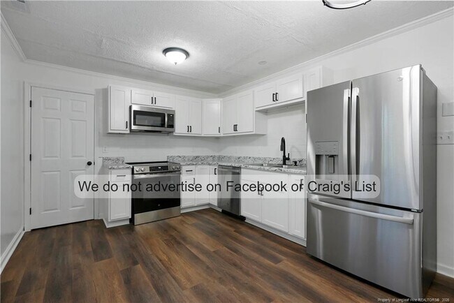 Building Photo - 1014 Wayside Rd