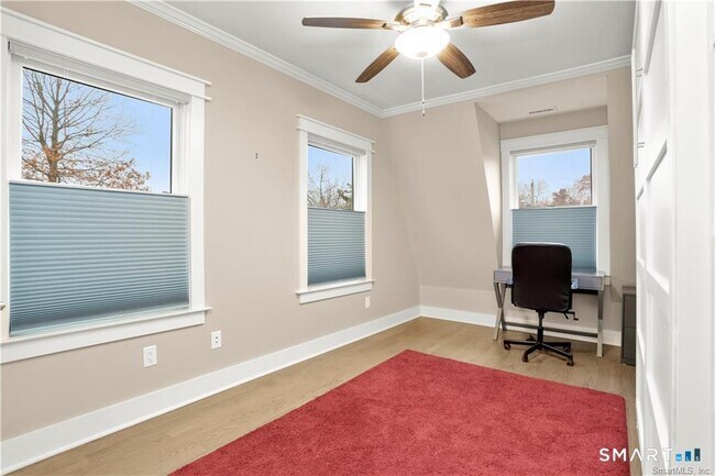 Building Photo - 69 Weed Ave