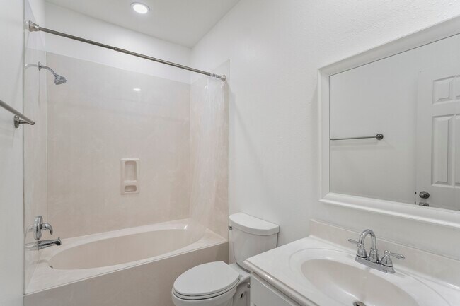 Building Photo - 21810 Mansfield Bluff Ln