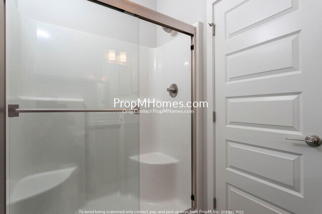 Building Photo - Modern Luxury in Cooper Mountain – 4BR, Bo...