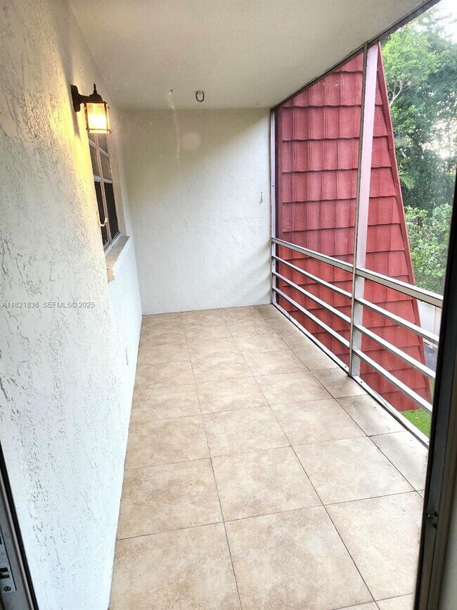 Building Photo - 22615 SW 66th Ave