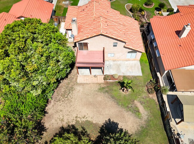 Building Photo - 10205 Single Oak Dr