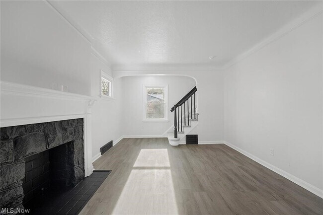 Building Photo - 3406 Henderson Rd