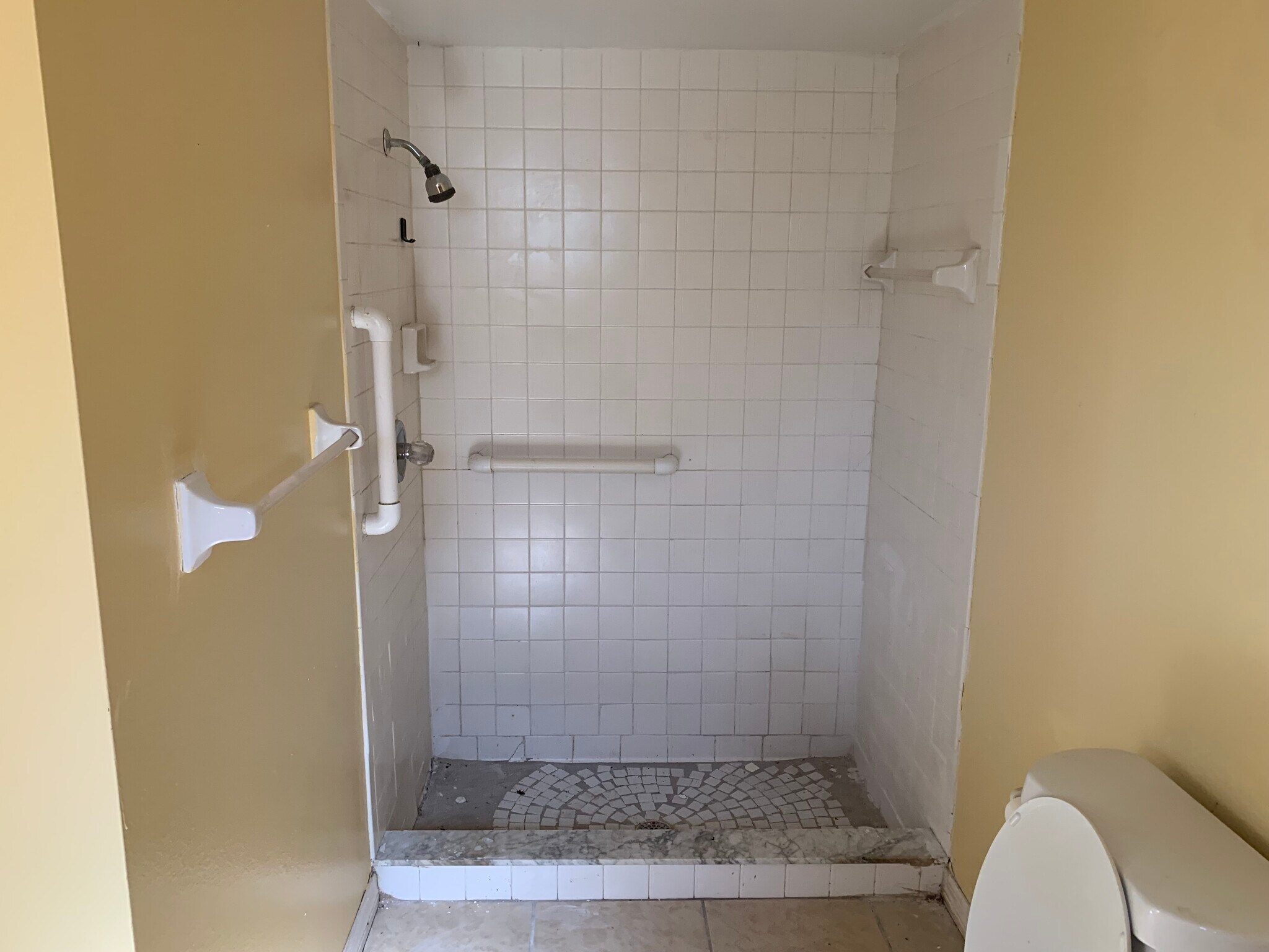 Building Photo - 7121 Burnsville St