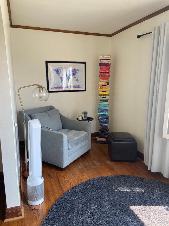 Building Photo - 1618 Micheltorena St