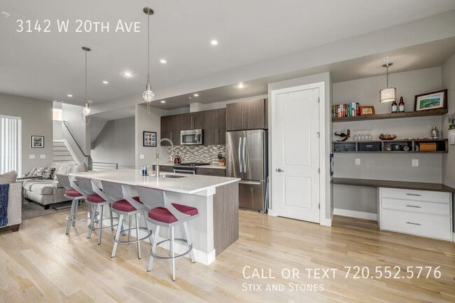 Building Photo - 3142 W 20th Ave
