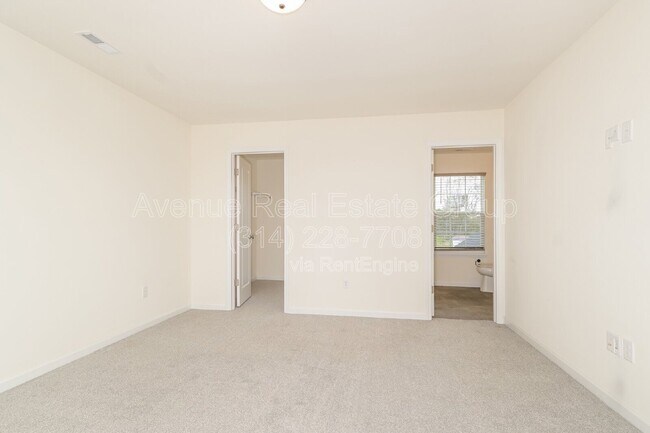 Building Photo - 6 Snowdrop Ct