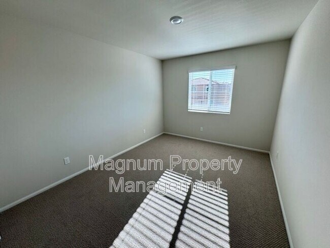 Building Photo - 36330 Albus Ave