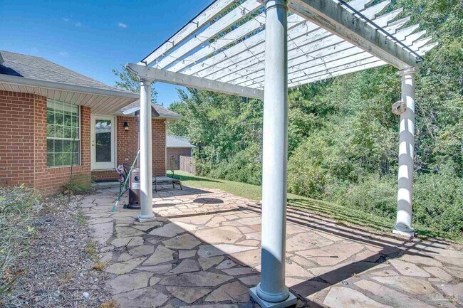 Building Photo - 3569 S Hampton Way