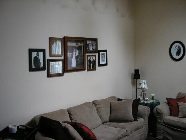 Building Photo - 1011 Ringwood Ave