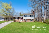 Building Photo - 2441 Indian Ct