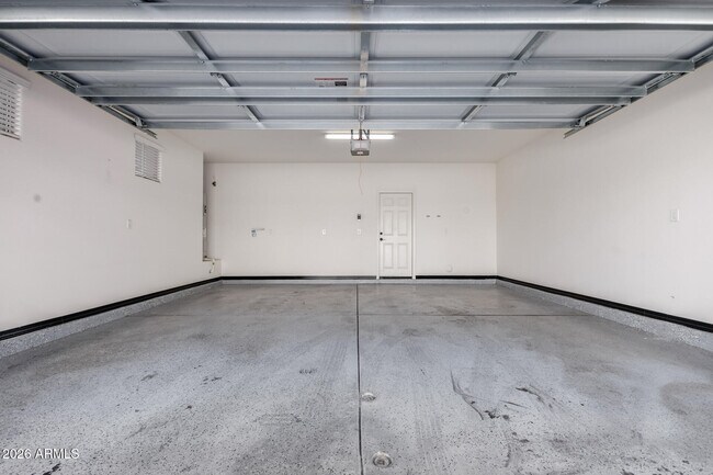 Building Photo - 1712 S 82nd Pl