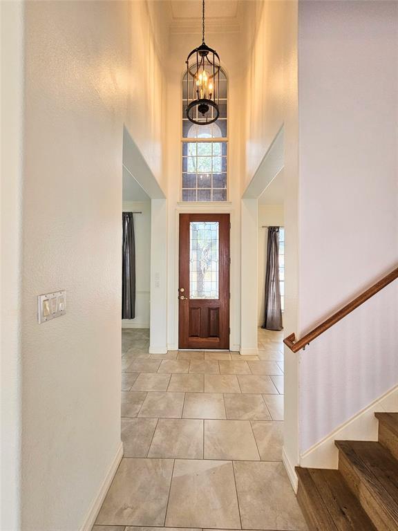 Building Photo - 2612 Zambia Dr