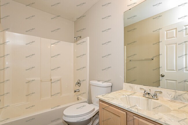 Building Photo - 27 Winding Trails Cir